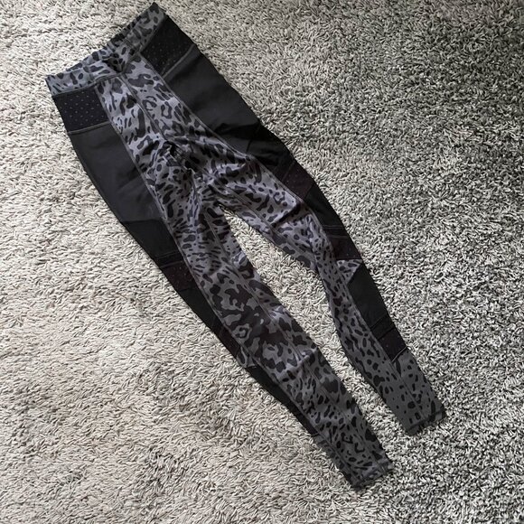 Lululemon Just Breathe Animal Print Legging - Picture 5 of 9